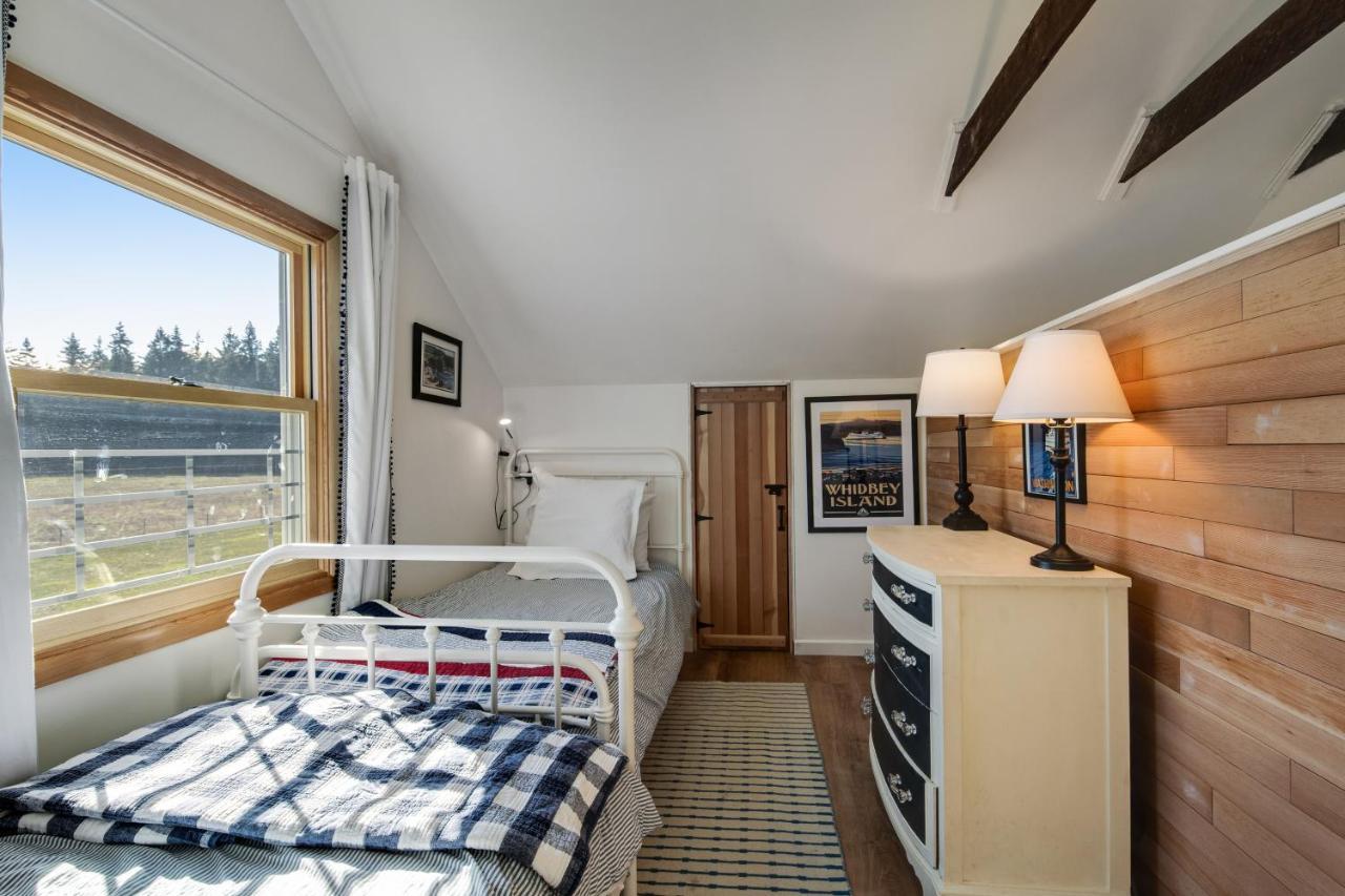 Historic Officer'S Farmhouse At Olf Coupeville Extérieur photo